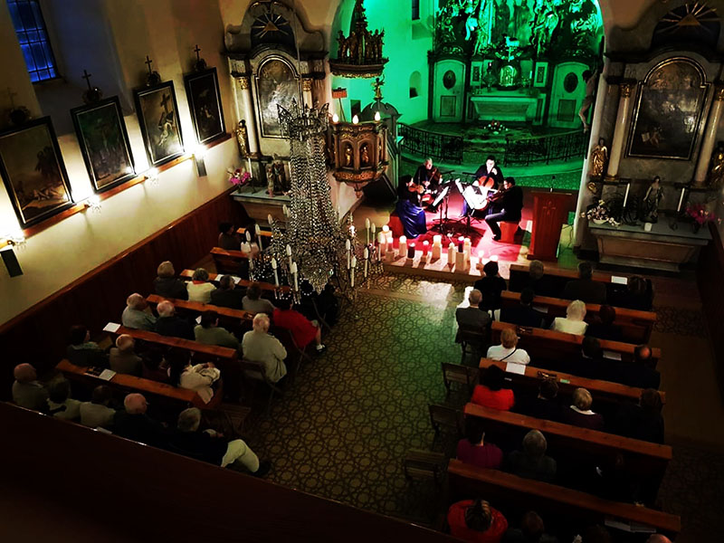 Fotografie z kostela v Lukavicích - Mezinárodní hudební Festival Letohrad 2019